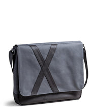 Load image into Gallery viewer, Nev Plum