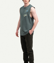 Load image into Gallery viewer, Rjovik T