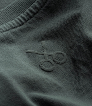 Load image into Gallery viewer, Rjovik T