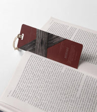 Load image into Gallery viewer, Averterit T